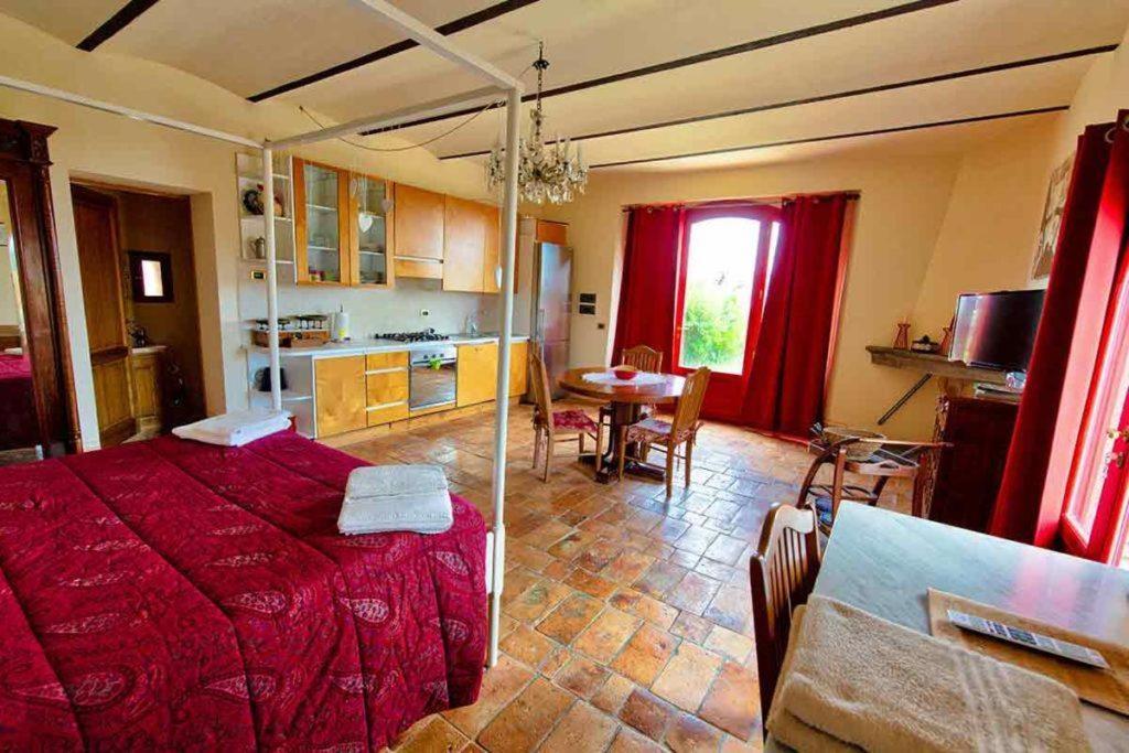 Podere Calvaiola Монтекатини-Валь-ди-Чечина Экстерьер фото